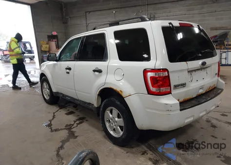 2012 Ford Escape Xlt z USA, uszkodzony, nr VIN 1FMCU9DG3CKC69255